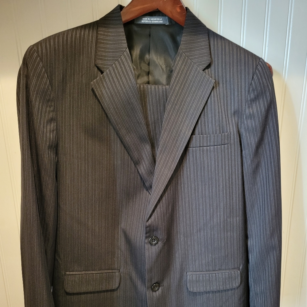 Perry Ellis black pinstripes suit size 20R